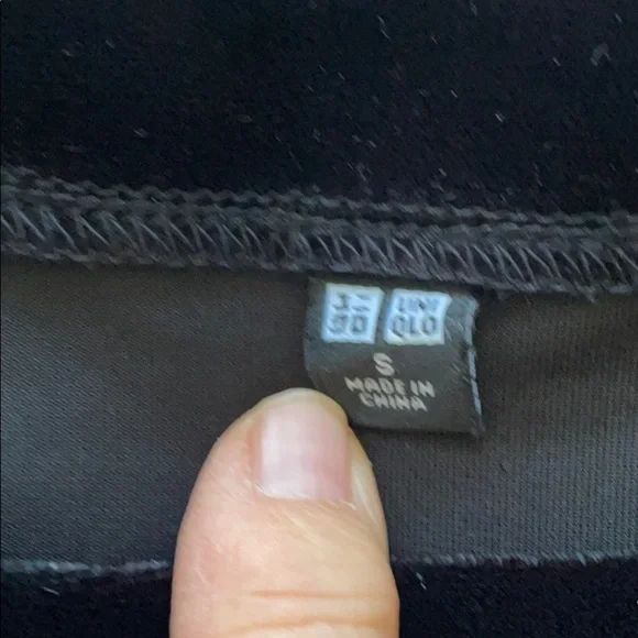 Black velvet Tee - Picture 2 of 5